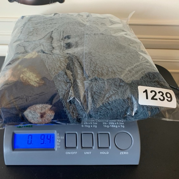 ODDY Blue and Gray Sleeveless Floral Pattern Vest Faux Fur - Picture 6 of 6